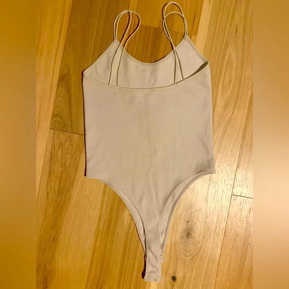 BNWOT Ribbed bodysuit - Picture 2 of 2